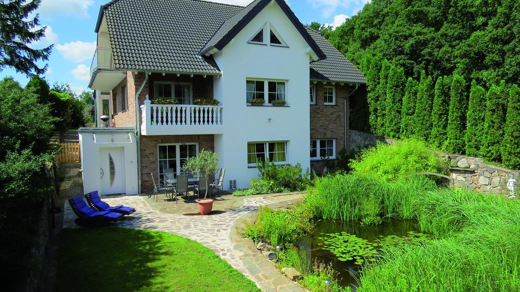 Wellness Apartments Sophienhoehe Am Teich Mechernich Room photo